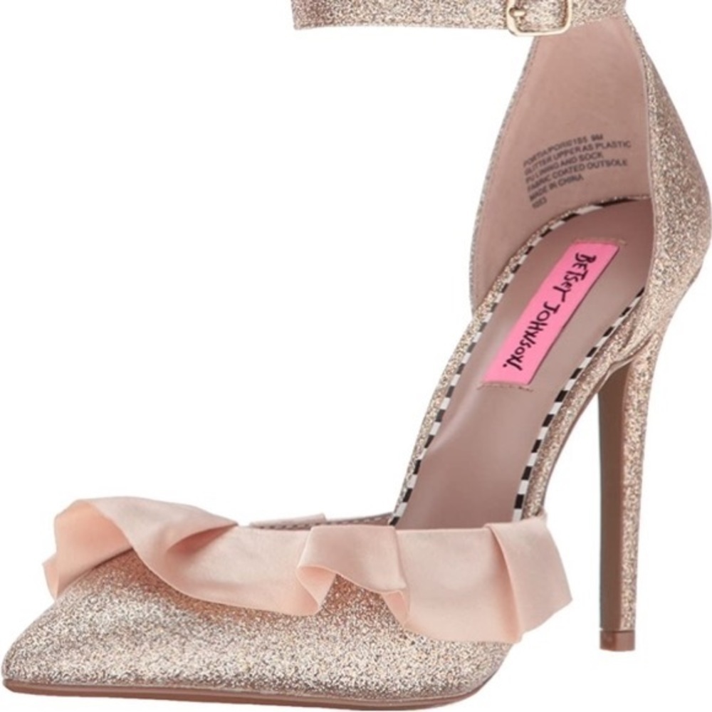 NEW!!! Betsey Johnson Portia Gold Glitter Ruffle Pumps Size 7.5